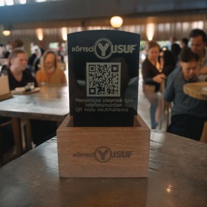 Restoran & Cafe & Barlara Özel Ahşap sosluk yağdanlık organizerli Pleksi Qr Kod Menü